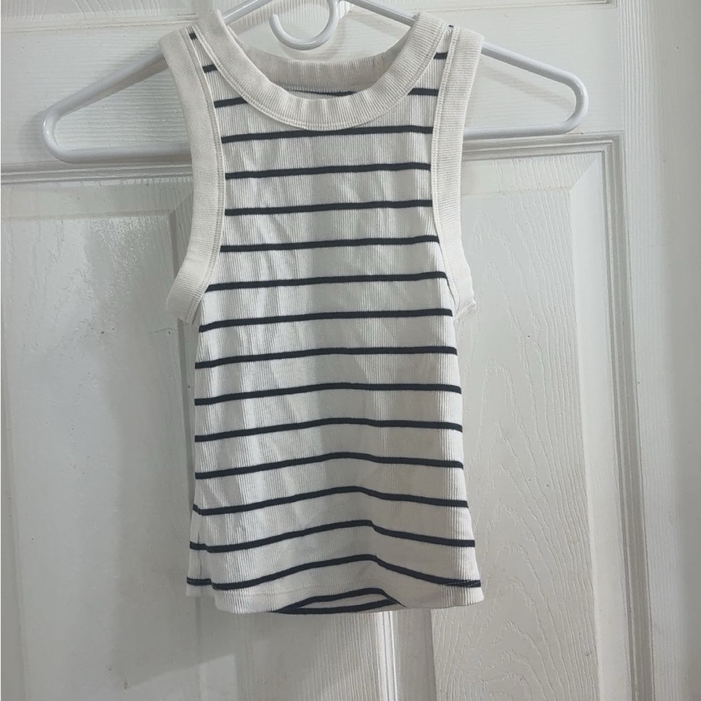 Old Navy Black and White Fitted Crop Tank Top never worn